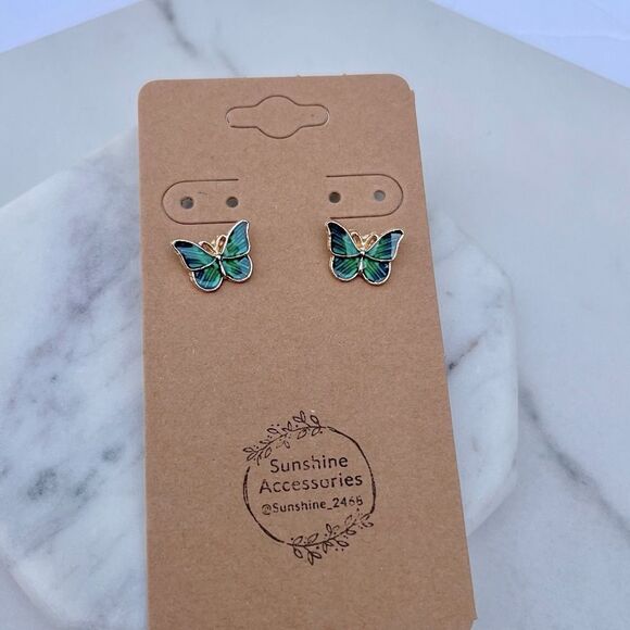 5/$25 BUTTERFLY 🦋 STUDS - Picture 4 of 6